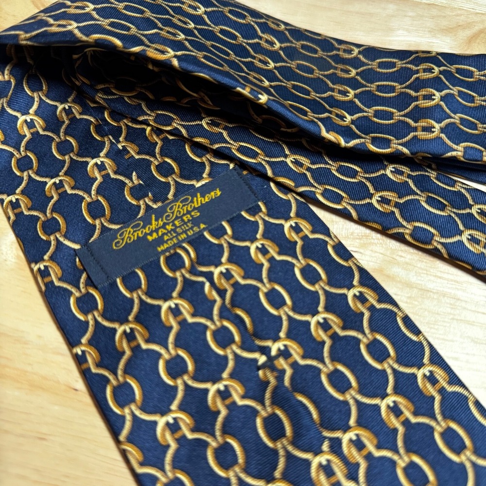 Brooks Brothers Tie Makers Silk Chain Link Buckle Equestrian Navy Blue & Gold